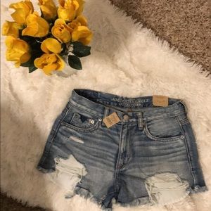 NWT distressed American eagle shorts